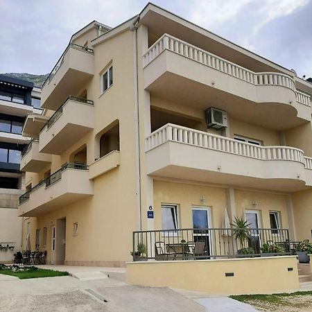 Apartments Akmadzic Макарска Экстерьер фото